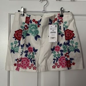 NWT Zara mini skirt